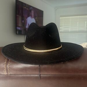 Forever 21 Black velvet Hat with Gold accessory trim NWT